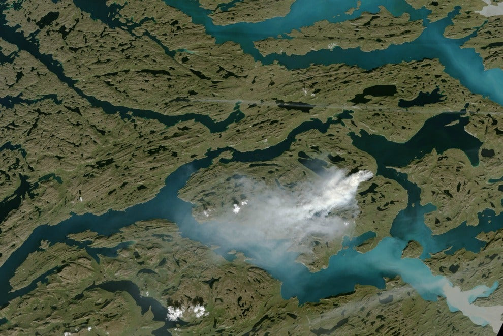 Πυρκαγιές και στην… Γροιλανδία – Απαγόρευσαν κυκλοφορία και κάπνισμα!